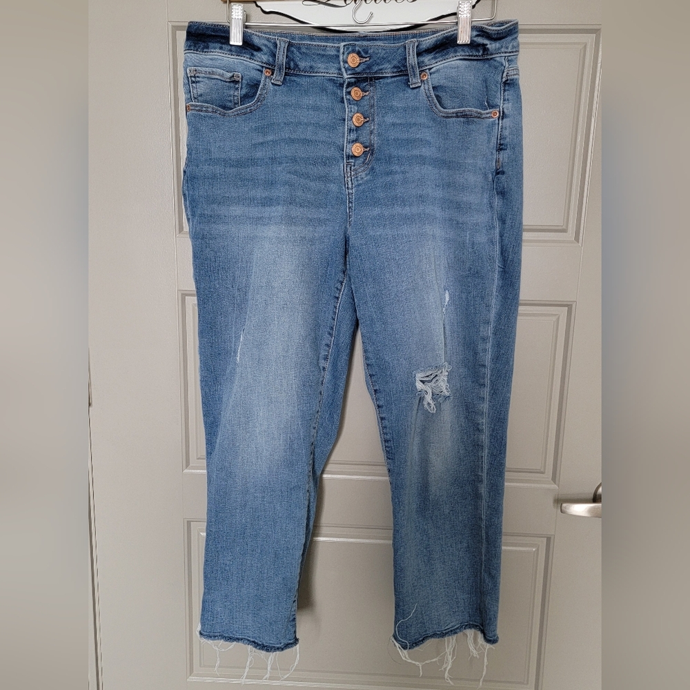 Women's Blue Jeans - Maurices mid-rise button up